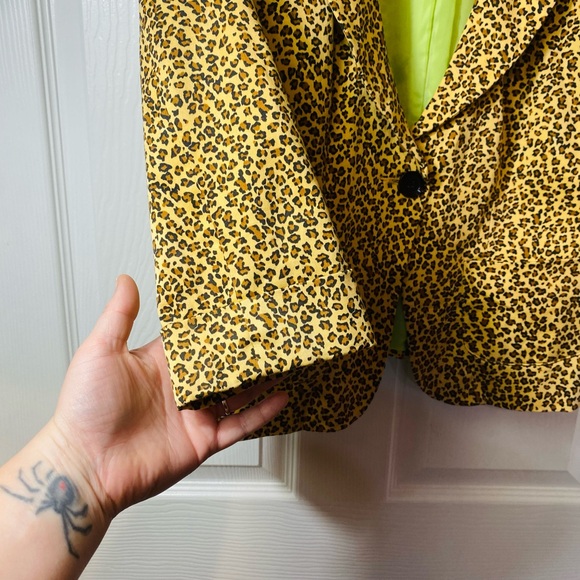 Grigio Forlire Vintage Y2K cropped cheetah blazer with green lining size ten - Picture 5 of 6